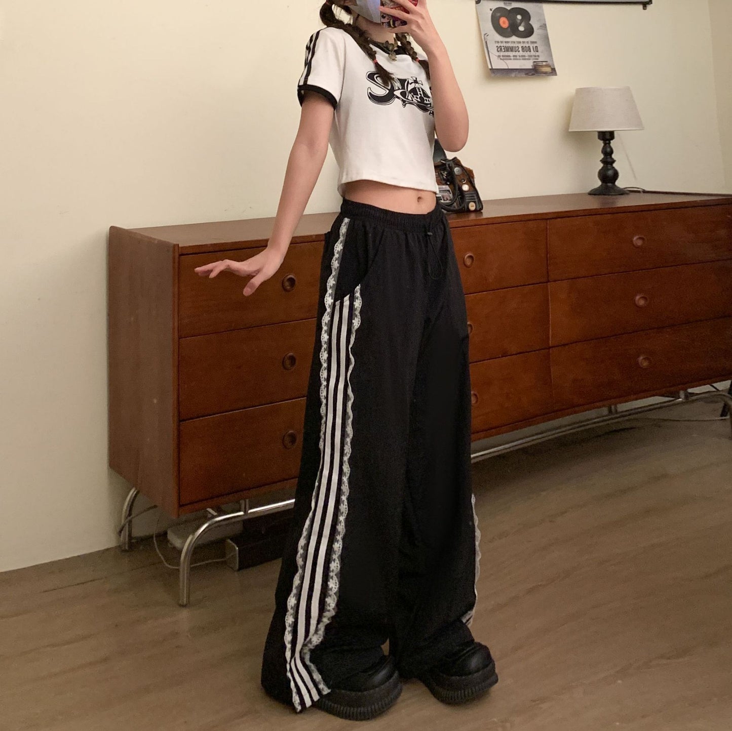 Design Lace Edge Black Strip Sports Pants