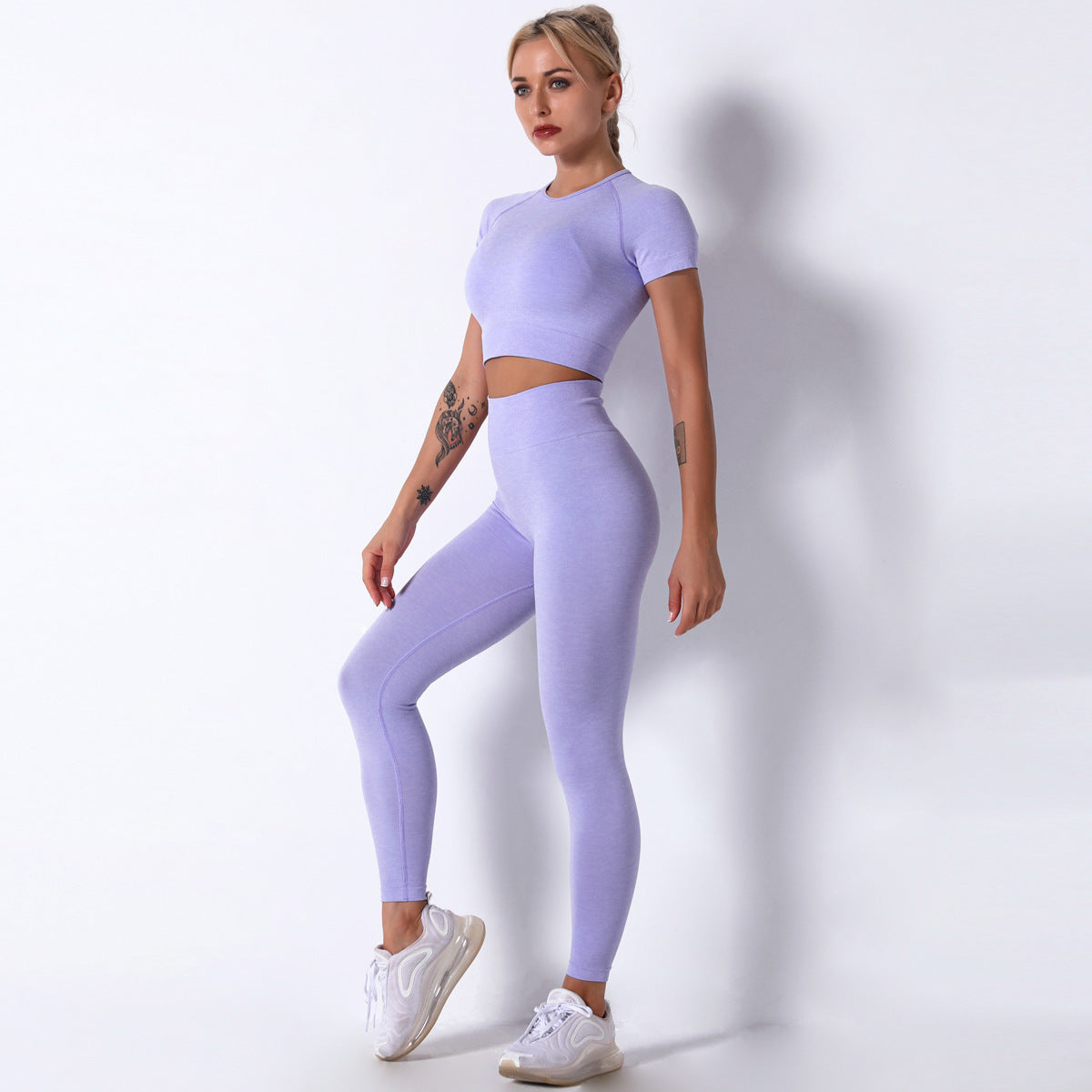 Seamless Knitted Workout Short Sleeve T-shirt Trousers Yoga Clothes