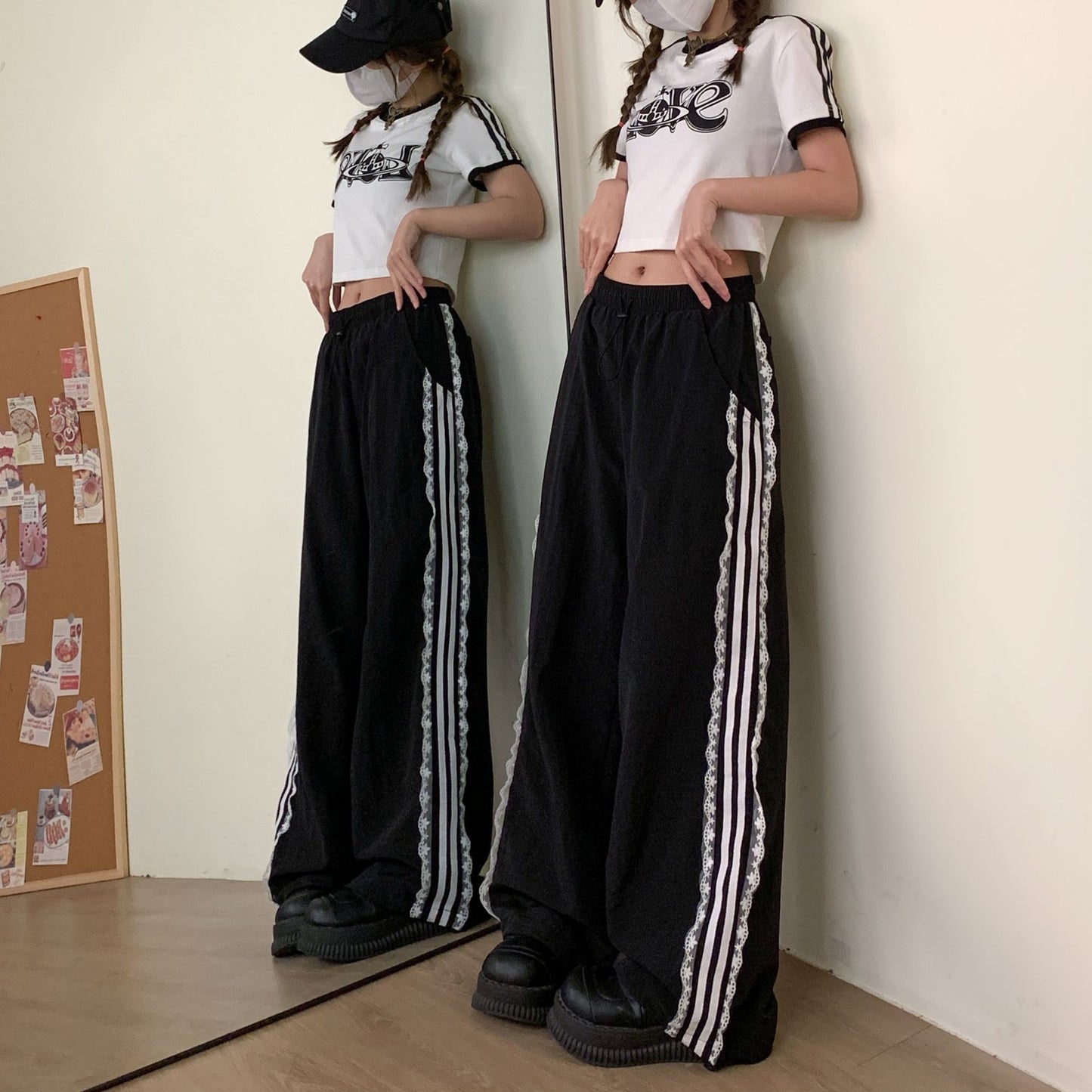 Design Lace Edge Black Strip Sports Pants